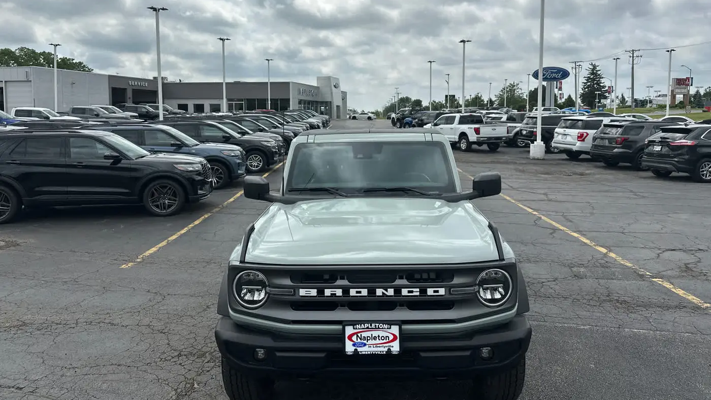2023 Ford Bronco Base