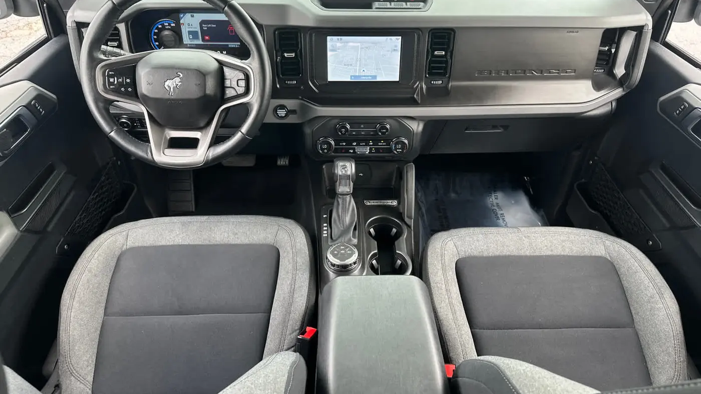 2023 Ford Bronco Base