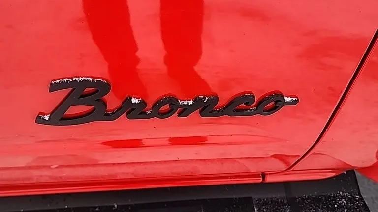 2023 Ford Bronco Base
