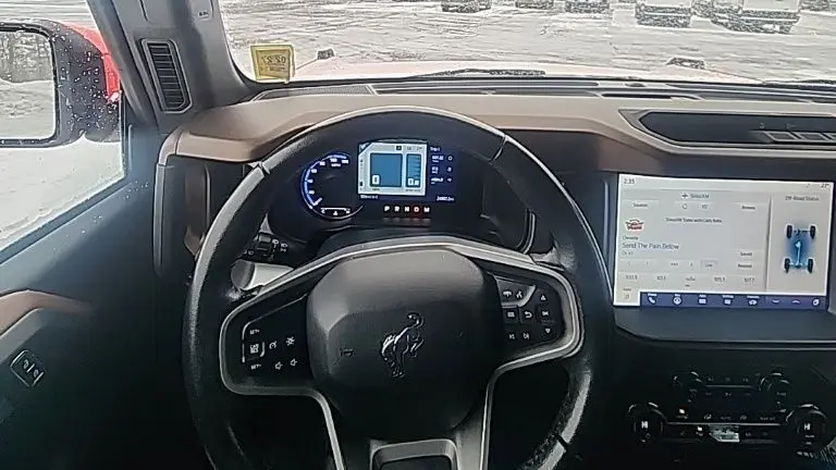 2023 Ford Bronco Base