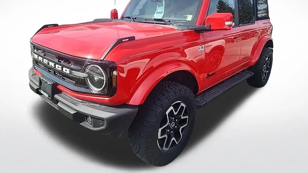 2023 Ford Bronco Base