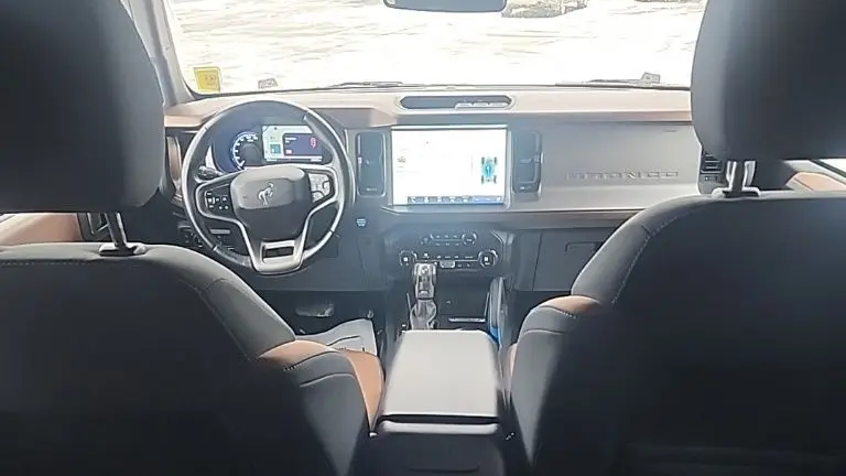 2023 Ford Bronco Base