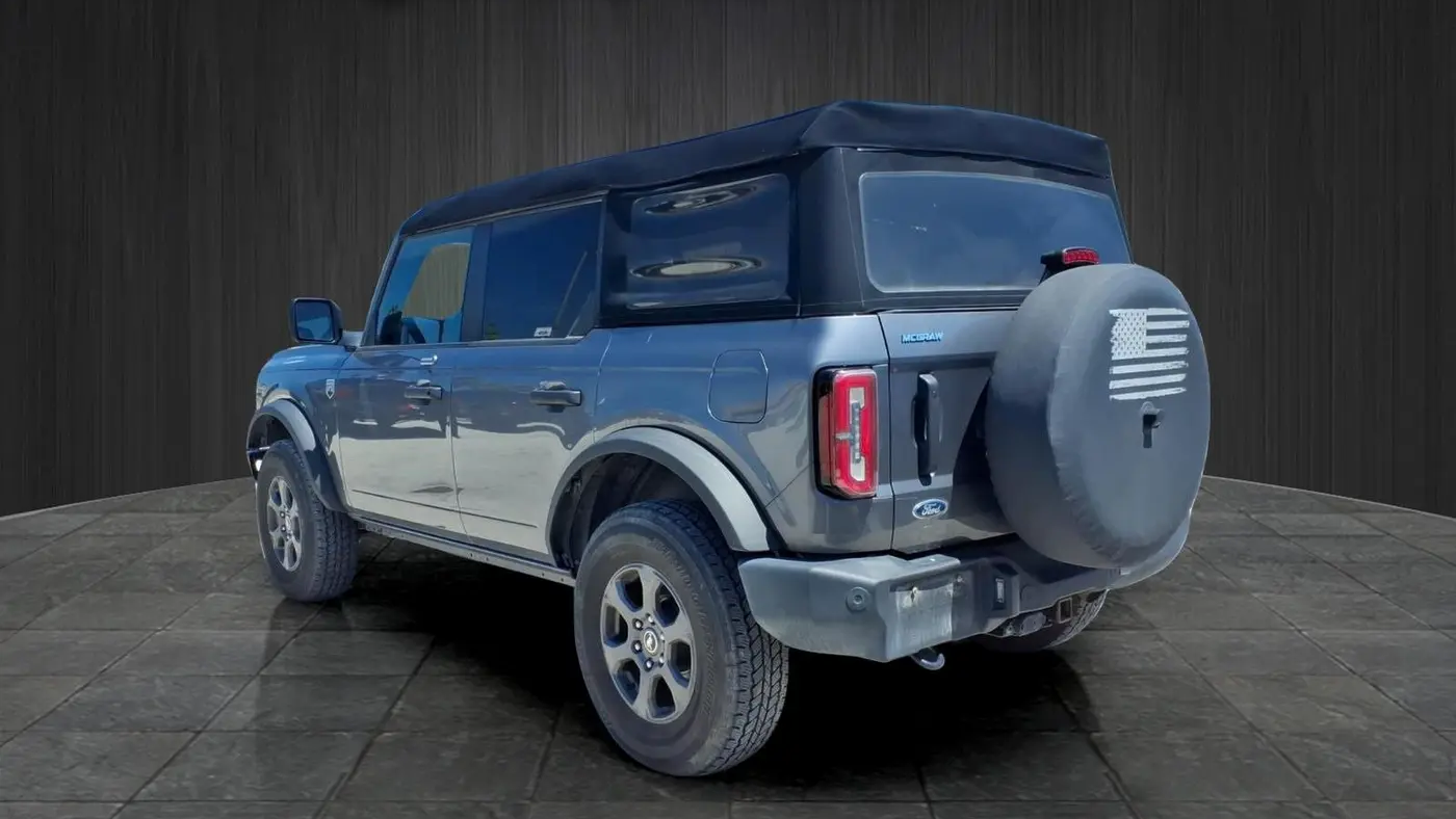 2023 Ford Bronco Base