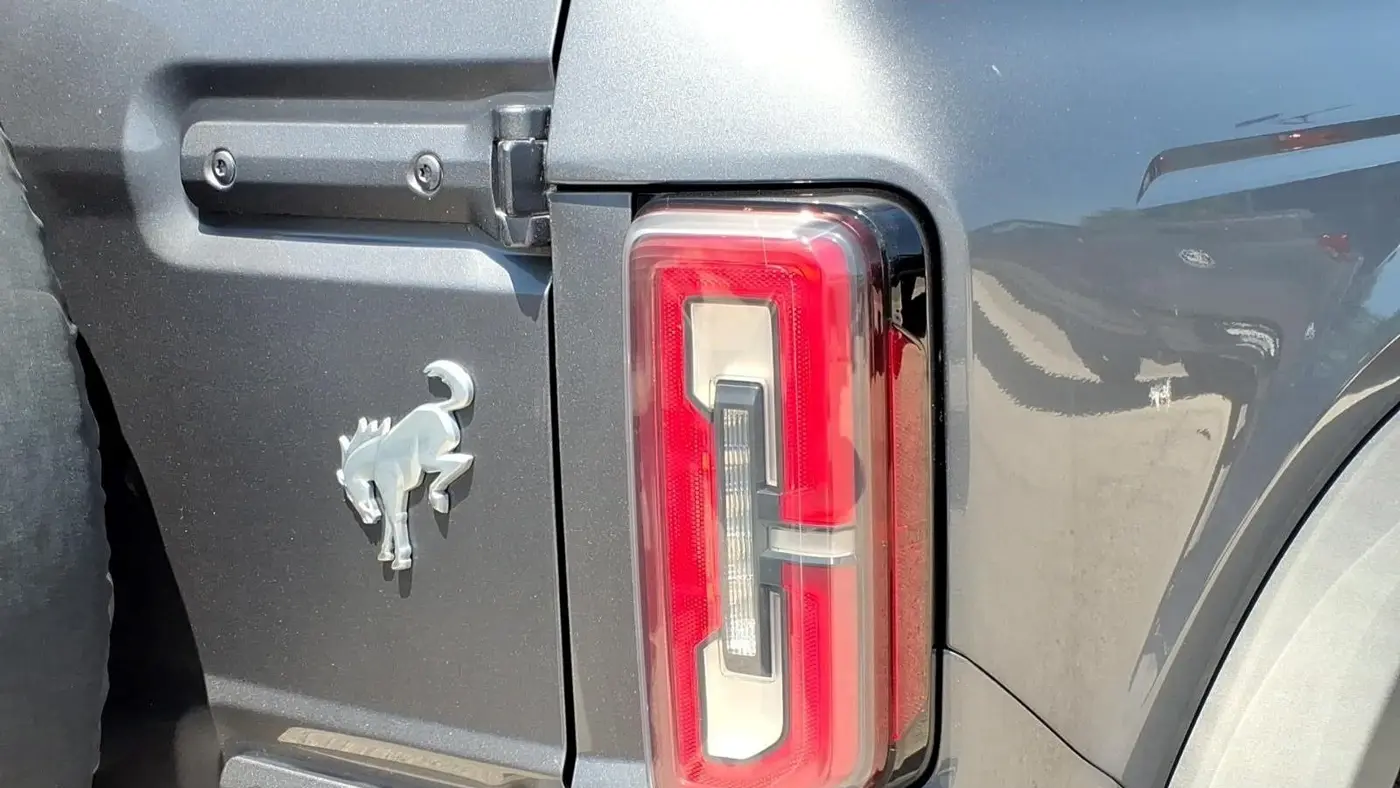 2023 Ford Bronco Base