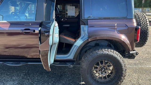 2023 Ford Bronco Base