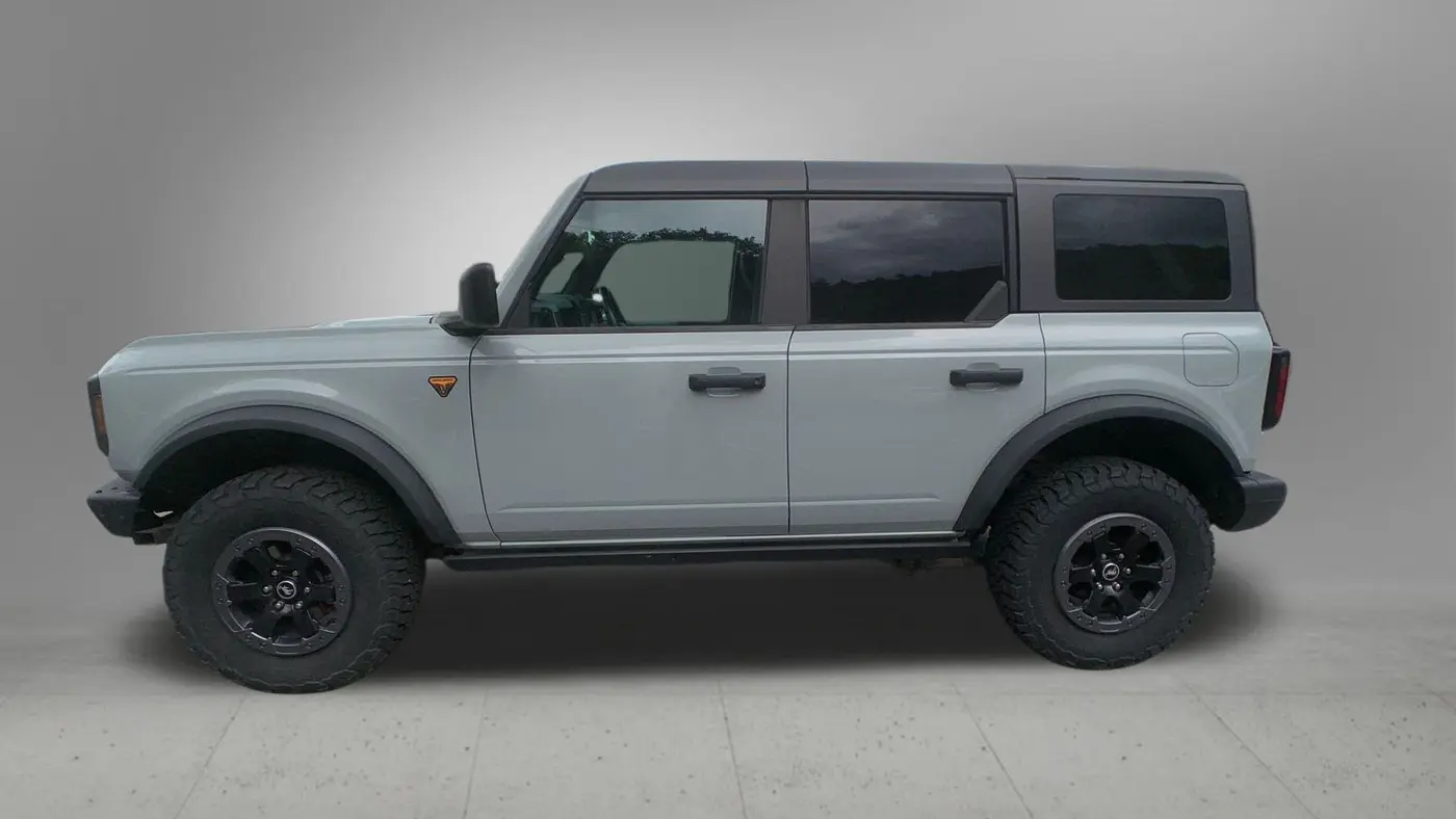 2022 Ford Bronco Badlands Advanced