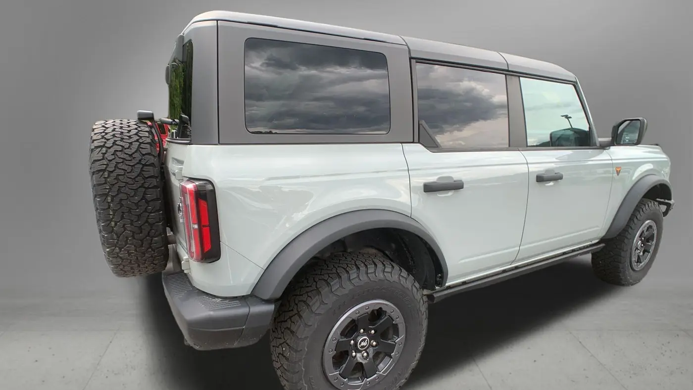 2022 Ford Bronco Badlands Advanced