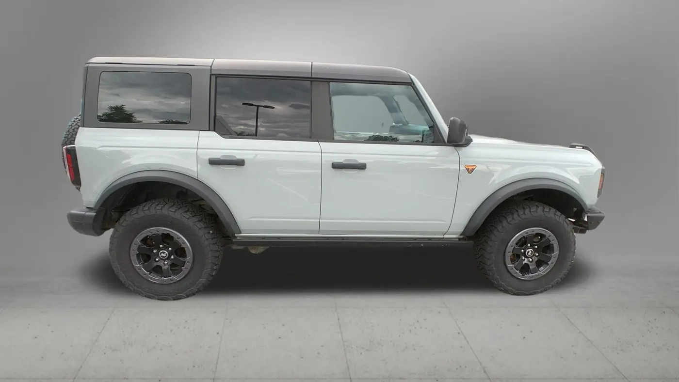 2022 Ford Bronco Badlands Advanced