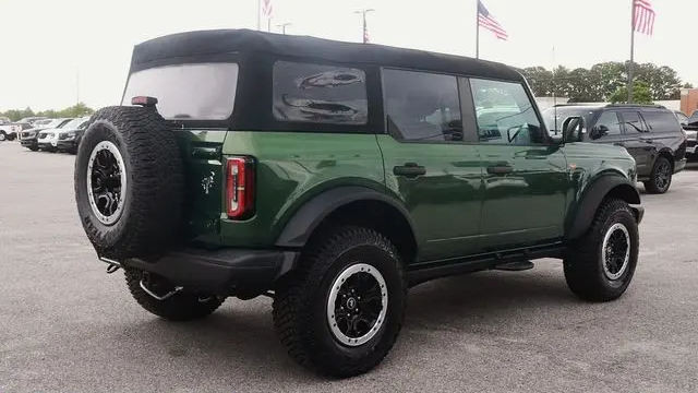 2023 Ford Bronco Base Advanced