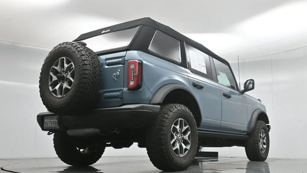 2021 Ford Bronco Badlands Advanced