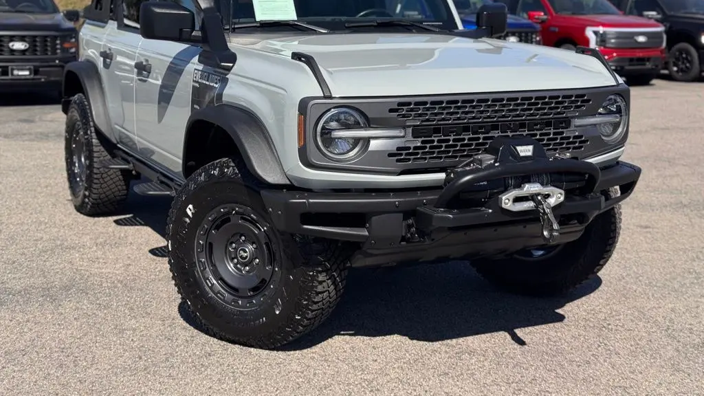 2023 Ford Bronco Base Advanced