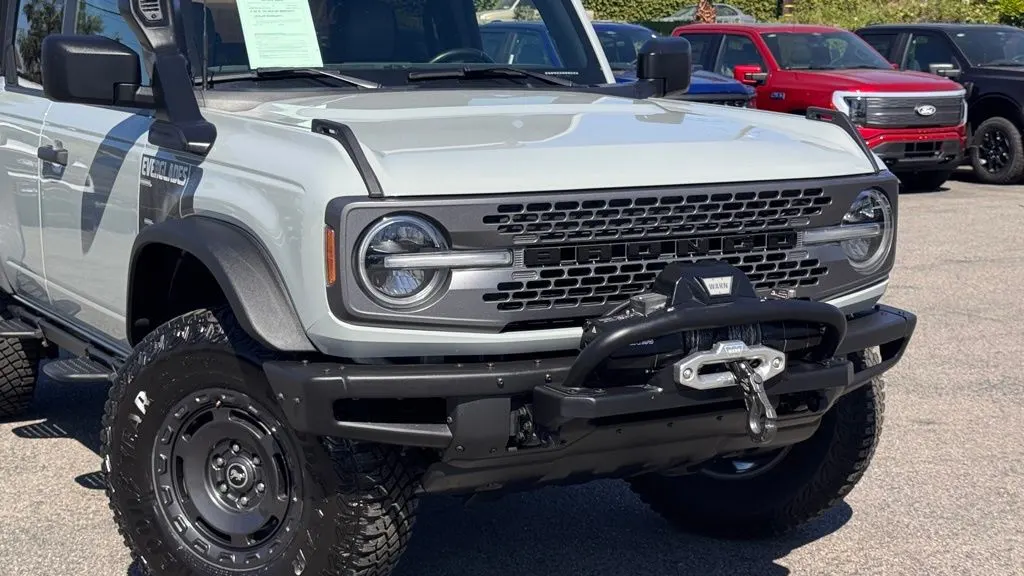 2023 Ford Bronco Base Advanced