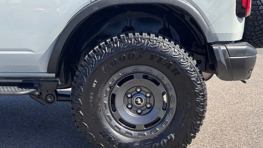 2023 Ford Bronco Base Advanced