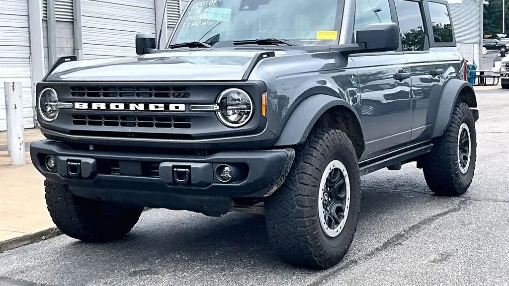 2023 Ford Bronco Base Advanced