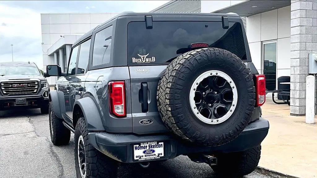 2023 Ford Bronco Base Advanced