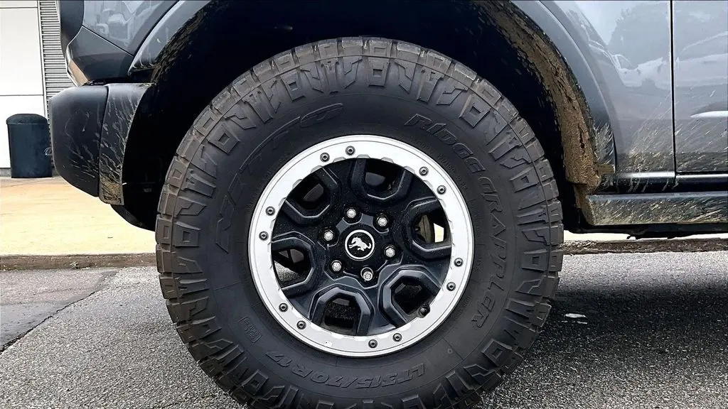 2023 Ford Bronco Base Advanced