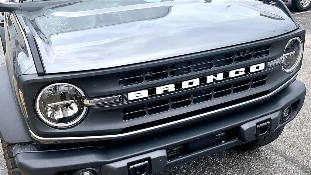 2023 Ford Bronco Base Advanced