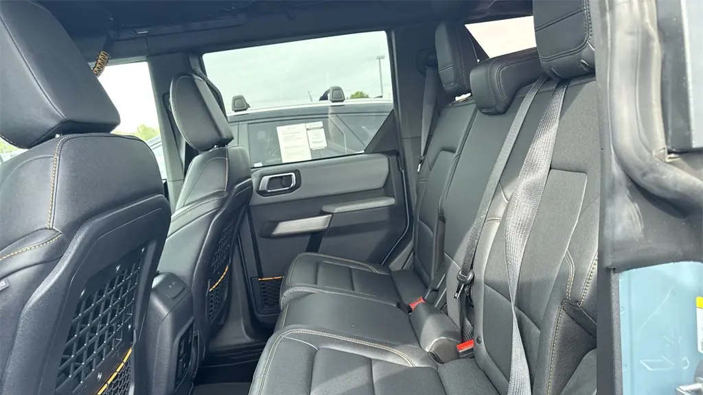 2023 Ford Bronco Base Advanced