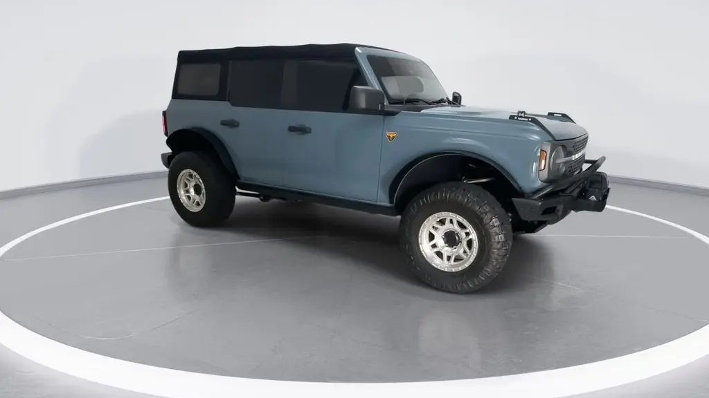 2023 Ford Bronco Base Advanced