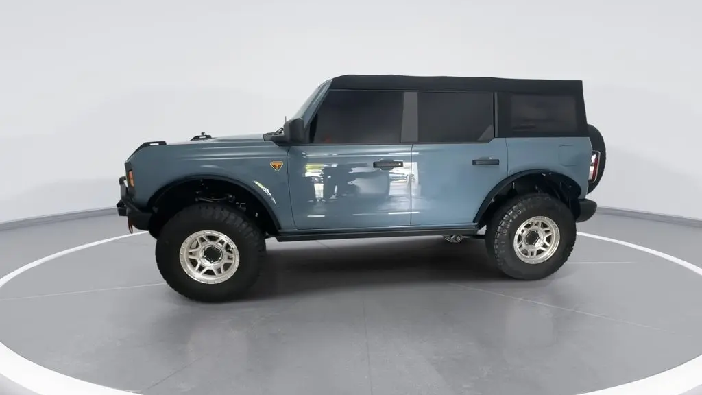 2023 Ford Bronco Base Advanced