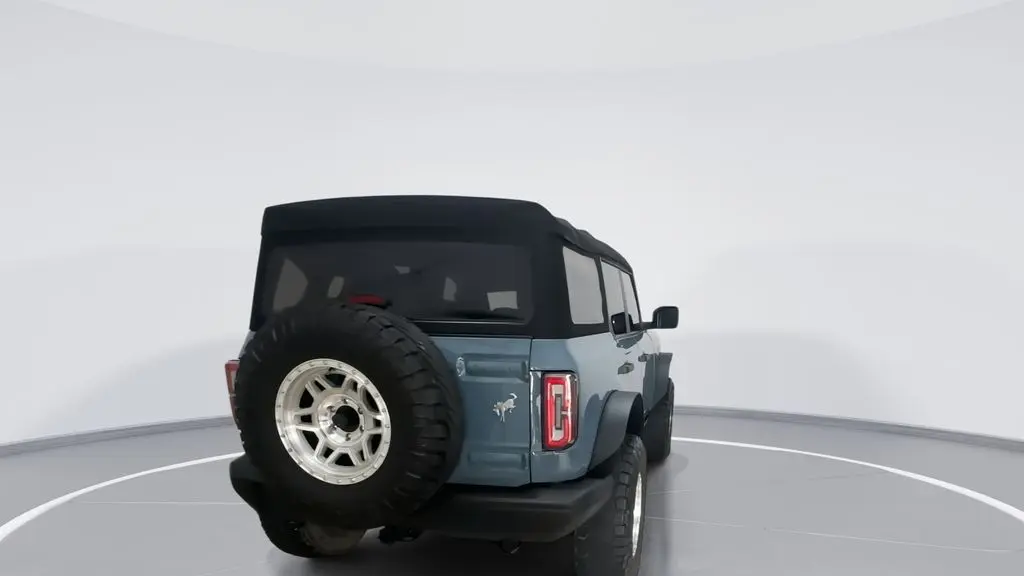 2023 Ford Bronco Base Advanced