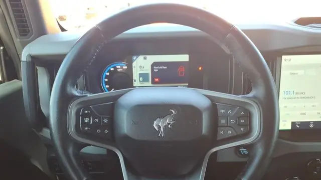 2023 Ford Bronco Base Advanced