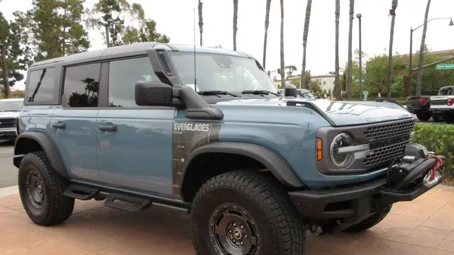 2022 Ford Bronco Base Advanced