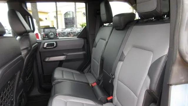 2022 Ford Bronco Base Advanced