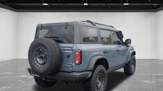 2023 Ford Bronco Base Advanced