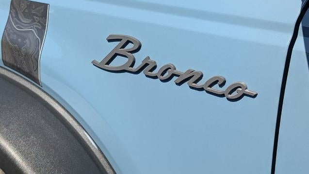 2023 Ford Bronco Base Advanced