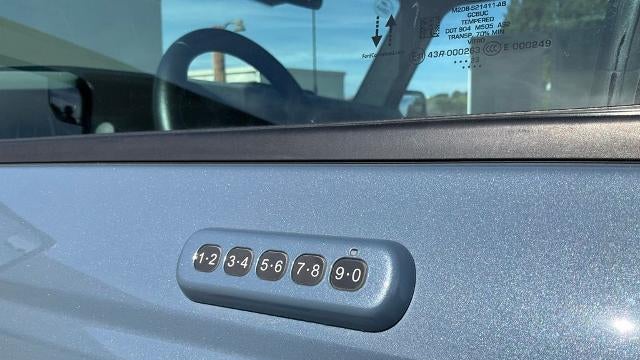 2023 Ford Bronco Base Advanced