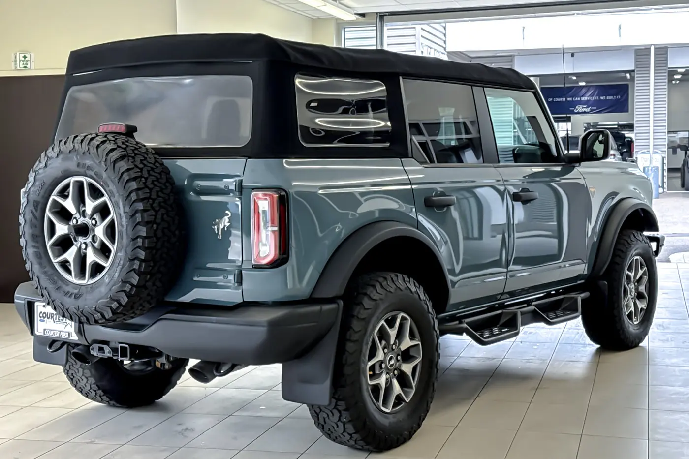 2022 Ford Bronco - $36,971