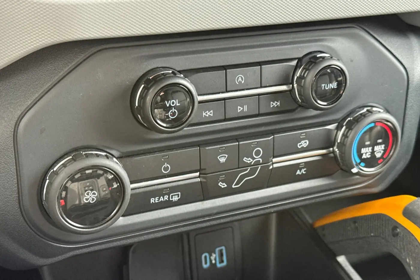 2022 Ford Bronco - $36,971