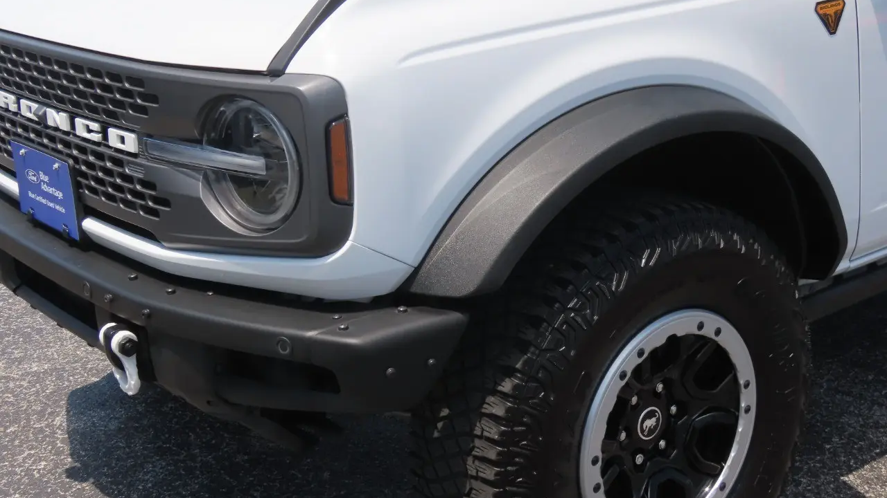 2023 Ford Bronco Base Advanced