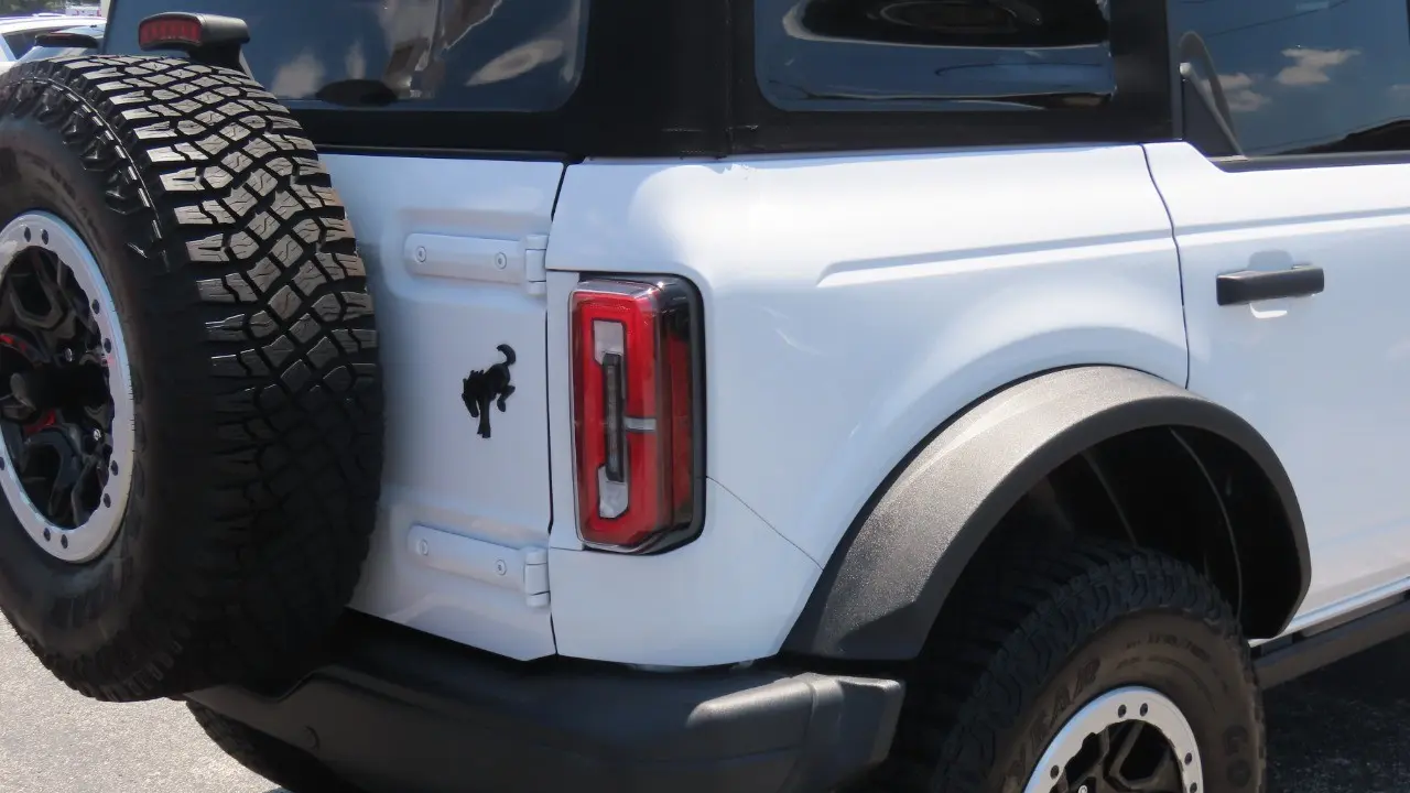 2023 Ford Bronco Base Advanced