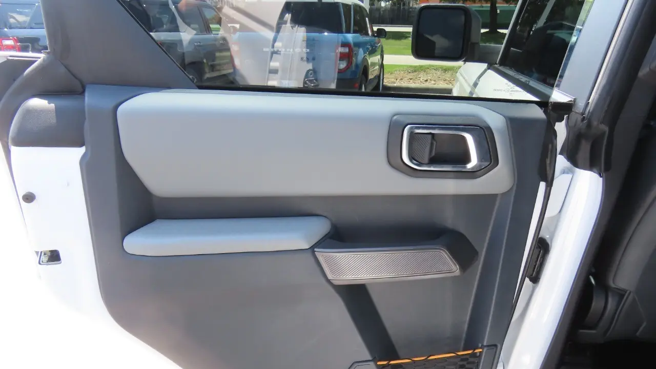 2023 Ford Bronco Base Advanced