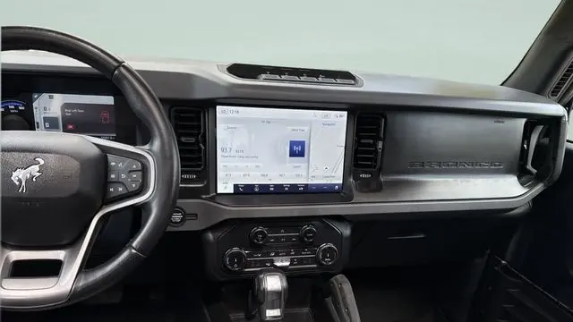 2022 Ford Bronco Base Advanced