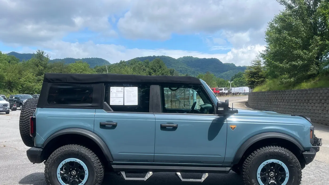 2022 Ford Bronco Base Advanced