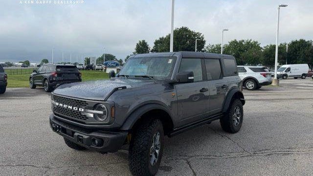 2023 Ford Bronco Base Advanced