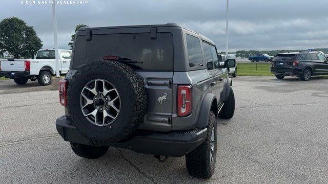 2023 Ford Bronco Base Advanced