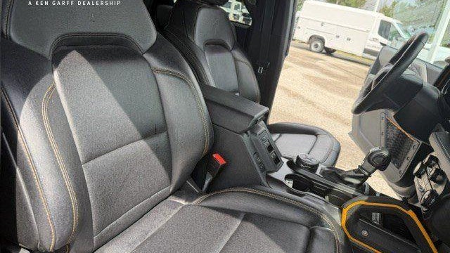 2023 Ford Bronco Base Advanced
