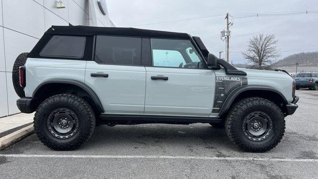 2023 Ford Bronco Base Advanced