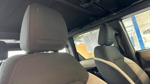 2022 Ford Bronco Base Advanced
