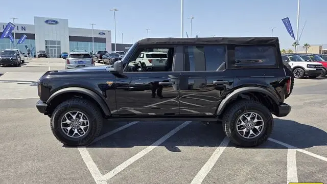 2022 Ford Bronco Base Advanced