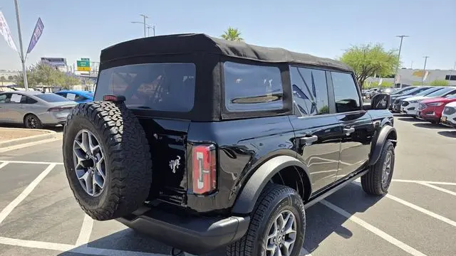 2022 Ford Bronco Base Advanced
