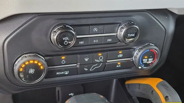 2022 Ford Bronco Base Advanced