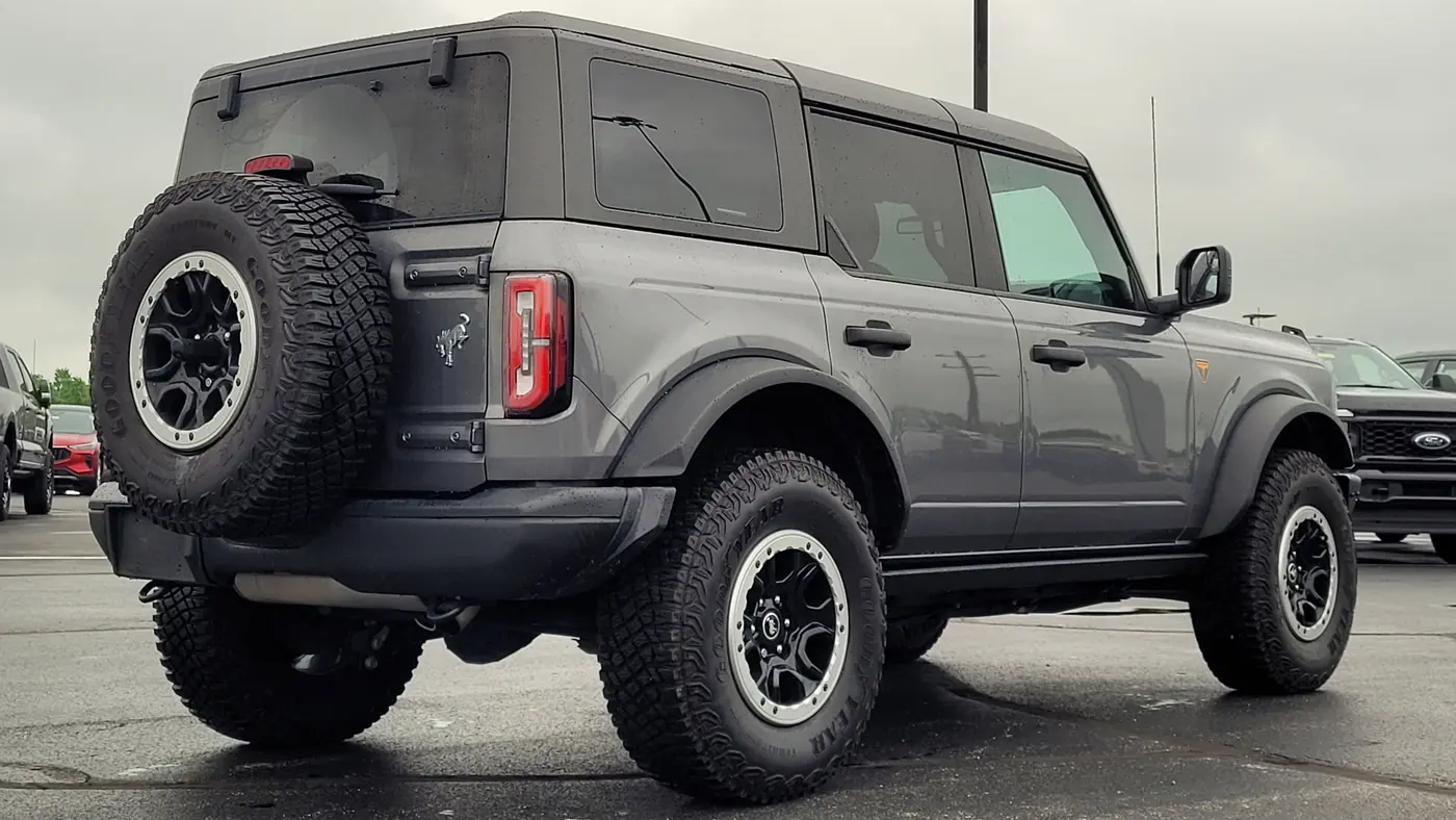2023 Ford Bronco Base Advanced