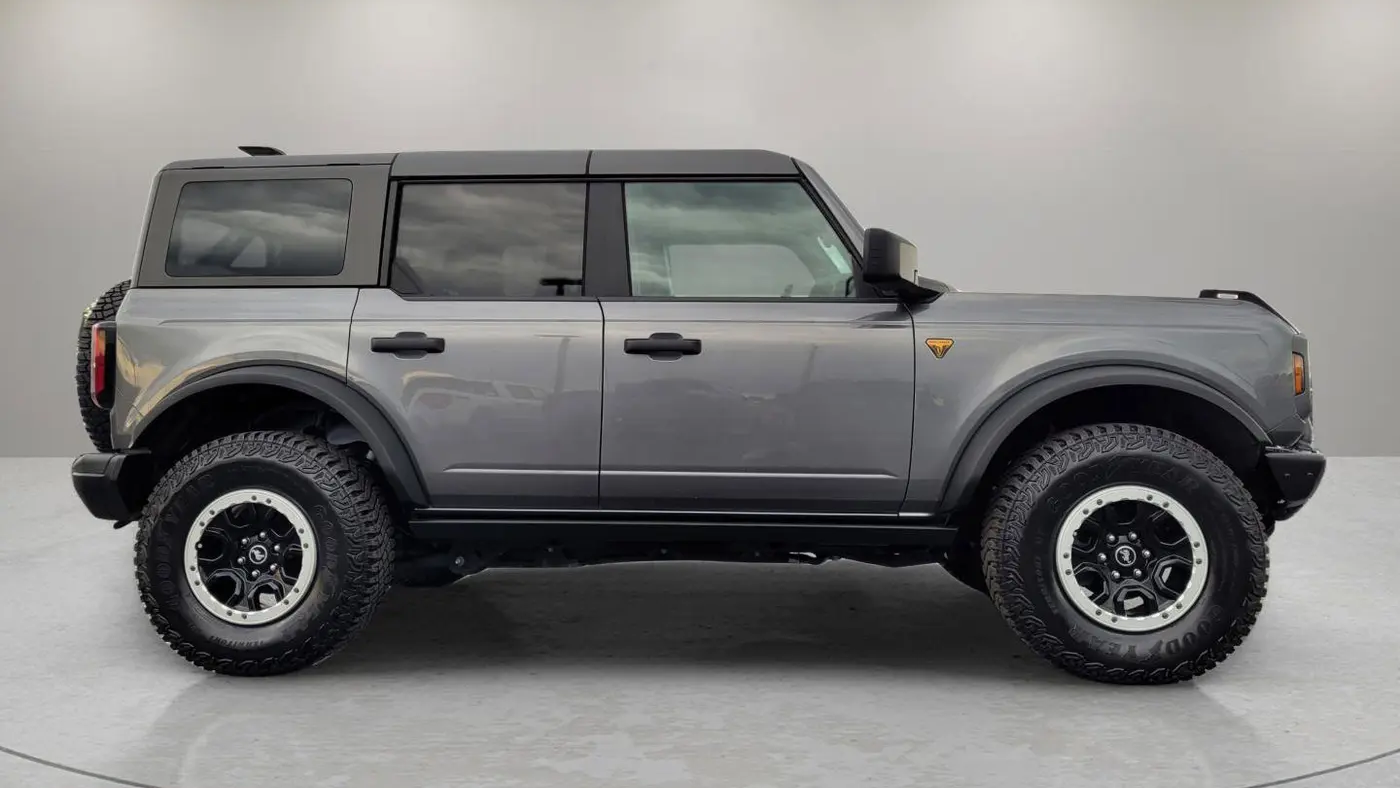2023 Ford Bronco Base Advanced