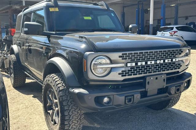2023 Ford Bronco Badlands Advanced — photo 1 of 4