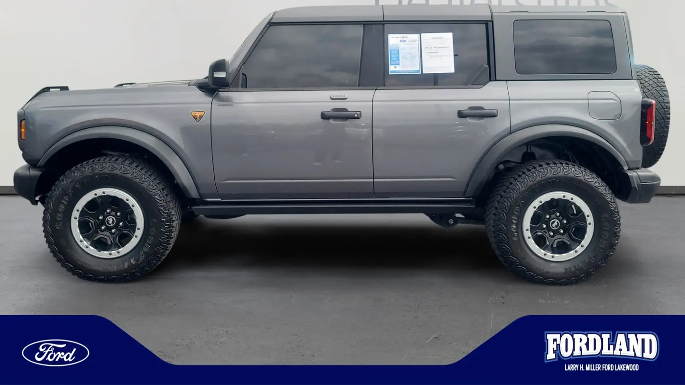 2023 Ford Bronco Base Advanced